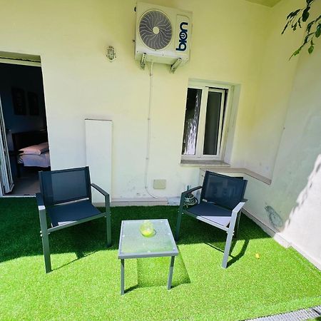Les Chambres De Francoise Guest House أولبيا المظهر الخارجي الصورة