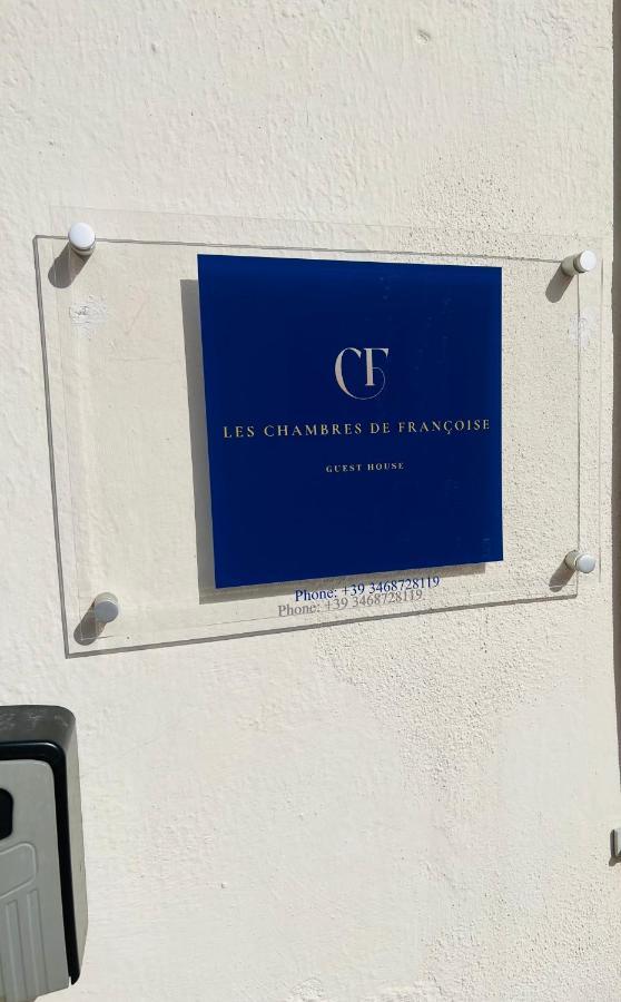 Les Chambres De Francoise Guest House أولبيا المظهر الخارجي الصورة