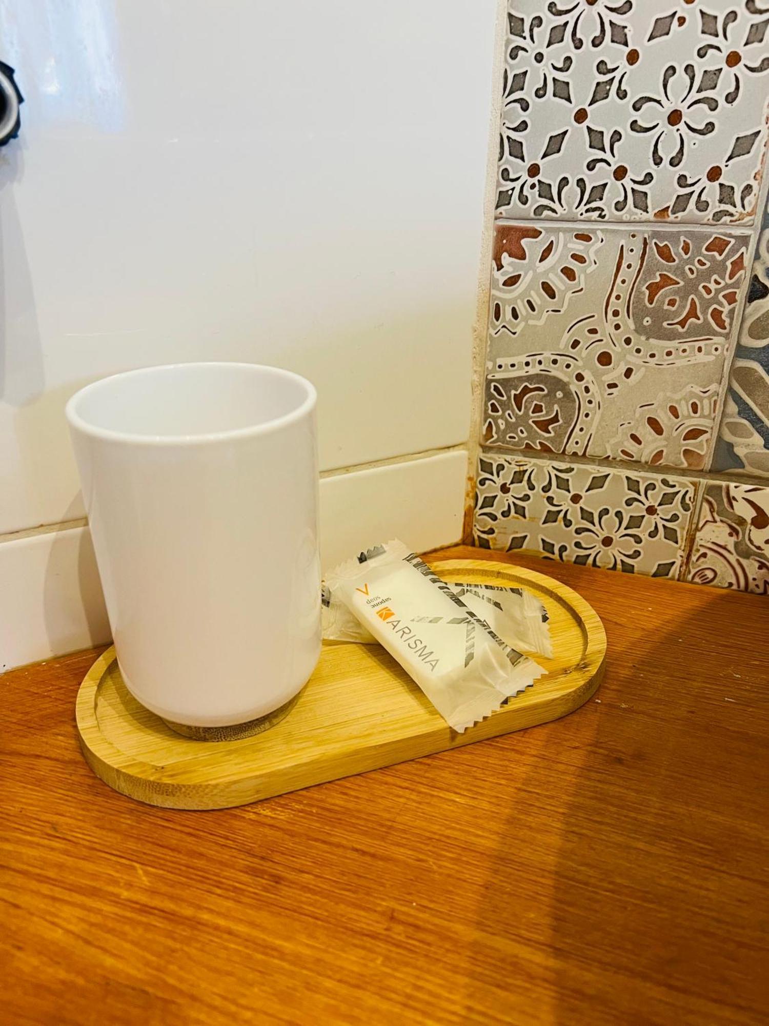 Les Chambres De Francoise Guest House أولبيا المظهر الخارجي الصورة