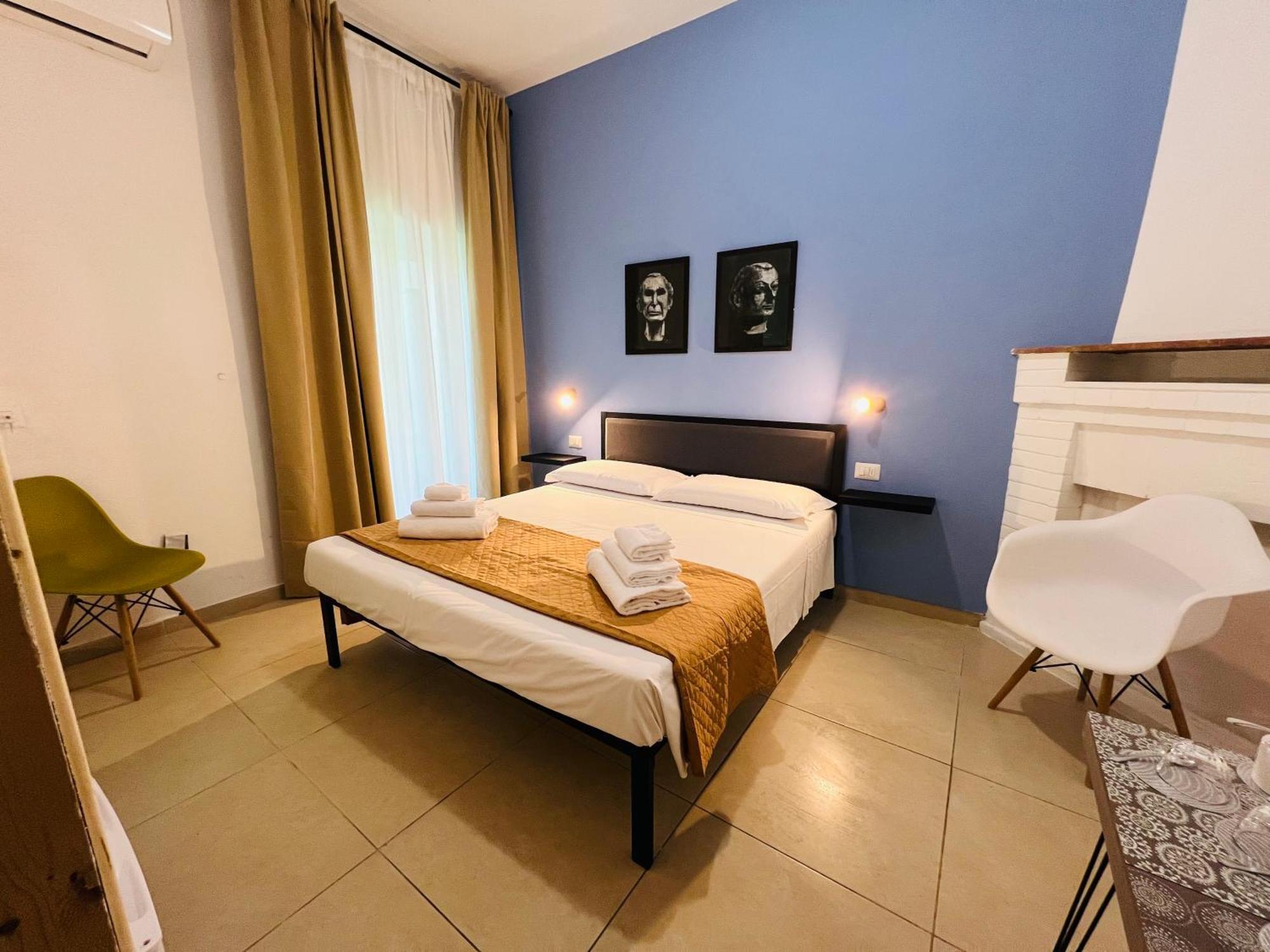 Les Chambres De Francoise Guest House أولبيا المظهر الخارجي الصورة